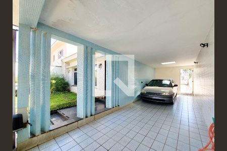 Garagem de casa à venda com 3 quartos, 225m² em Bosque da Saúde, São Paulo