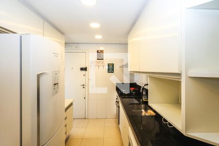 Cozinha de apartamento à venda com 3 quartos, 110m² em Bosque da Saúde, São Paulo