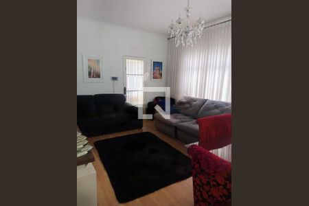 Casa à venda com 3 quartos, 260m² em Vila Moinho Velho, São Paulo