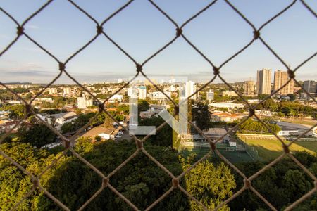 Vista de apartamento à venda com 3 quartos, 189m² em Cambuí, Campinas