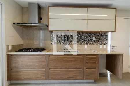Cozinha de apartamento à venda com 3 quartos, 189m² em Cambuí, Campinas