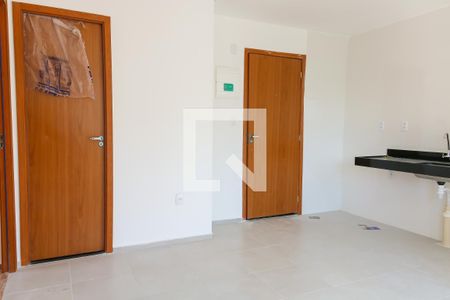 Sala de apartamento para alugar com 2 quartos, 49m² em Del Castilho, Rio de Janeiro