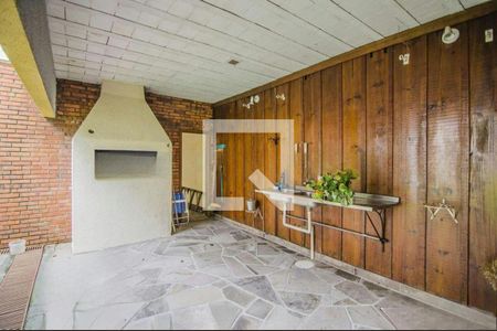 Casa à venda com 3 quartos, 209m² em Vila Ipiranga, Porto Alegre