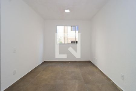 Sala de apartamento para alugar com 1 quarto, 39m² em Jardim Cláudia, São Paulo