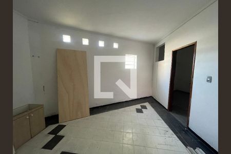 Quarto de casa para alugar com 2 quartos, 40m² em Vila Lageado, São Paulo