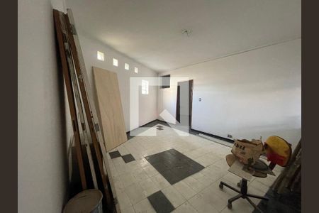 Quarto de casa para alugar com 2 quartos, 40m² em Vila Lageado, São Paulo