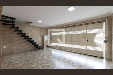 Garagem de casa à venda com 2 quartos, 144m² em Vila Nhocuné, São Paulo