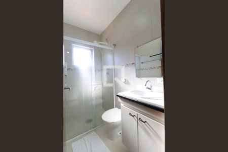 Banheiro 2 de casa à venda com 3 quartos, 90m² em Jardim Peri, São Paulo