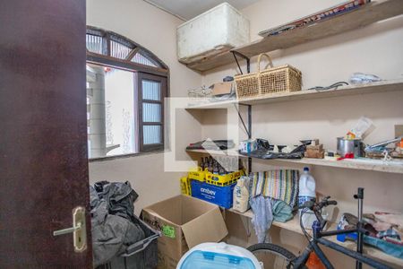 Edícula - quarto de casa à venda com 3 quartos, 180m² em Vila Padre Anchieta, Diadema