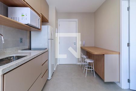 Cozinha de apartamento para alugar com 1 quarto, 31m² em Campo Belo, São Paulo