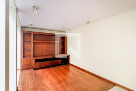 Sala de casa para alugar com 2 quartos, 180m² em Campo Belo, São Paulo