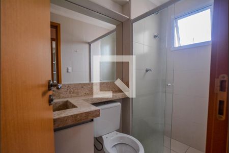 Banheiro de apartamento para alugar com 2 quartos, 55m² em Vila Suíça, Santo André