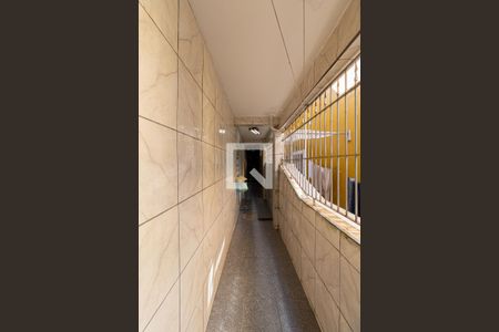 Casa 2 - Corredor de casa à venda com 3 quartos, 220m² em Jardim Belem, São Paulo