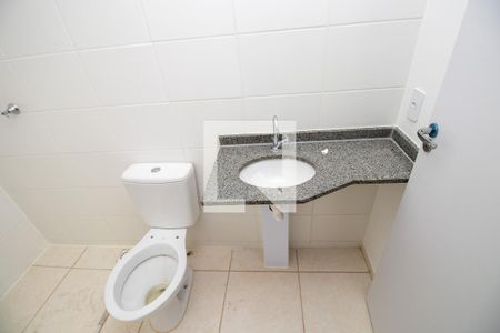 Banheiro da Suíte de apartamento para alugar com 3 quartos, 55m² em Barra da Tijuca, Rio de Janeiro