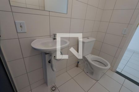 Banheiro de apartamento à venda com 2 quartos, 48m² em Jardim Vila Formosa, São Paulo