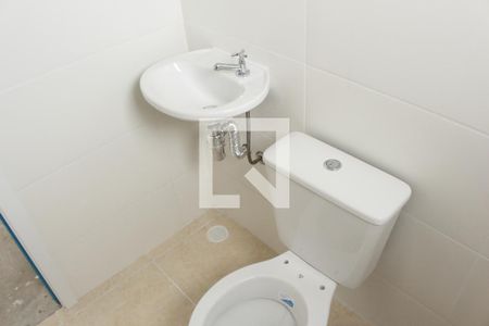 Banheiro de apartamento à venda com 2 quartos, 54m² em Vila Pita, São Paulo