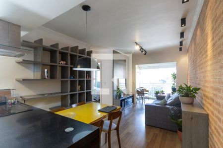 Sala de apartamento para alugar com 2 quartos, 65m² em Vila Romana, São Paulo