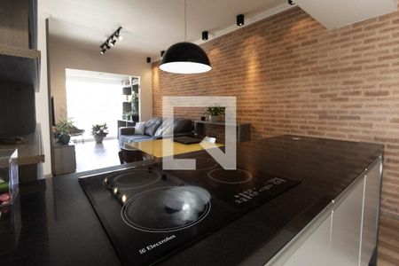 Cozinha de apartamento para alugar com 2 quartos, 65m² em Vila Romana, São Paulo
