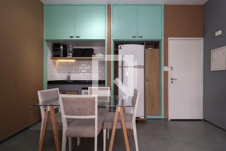 Sala/Cozinha de apartamento à venda com 1 quarto, 51m² em Pinheiros, São Paulo