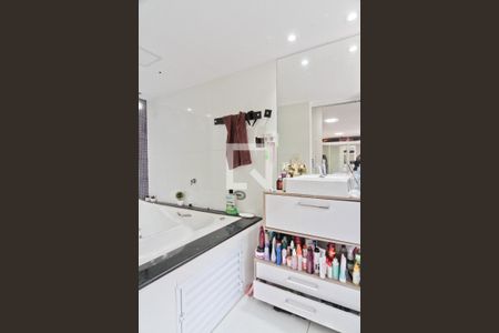 Banheiro da Suíte de apartamento à venda com 2 quartos, 120m² em Vila Portugal, São Paulo