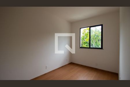 Quarto 1 de apartamento para alugar com 2 quartos, 43m² em Vargem Grande, Rio de Janeiro