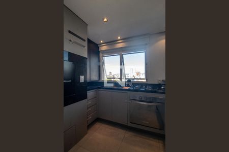 Cozinha de apartamento à venda com 2 quartos, 62m² em Santana, Porto Alegre