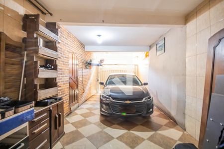 Garagem de casa à venda com 3 quartos, 360m² em Santa Maria, Osasco