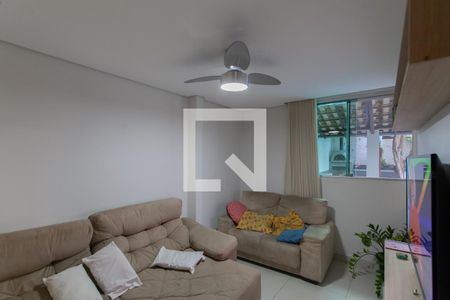 Sala de TV de casa à venda com 4 quartos, 247m² em Alípio de Melo, Belo Horizonte