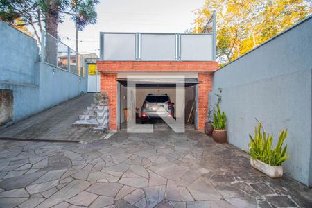 Garagem de casa à venda com 5 quartos, 220m² em Jardim Floresta, Porto Alegre