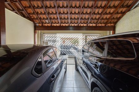 Garagem de casa à venda com 3 quartos, 126m² em Parque Renato Maia, Guarulhos