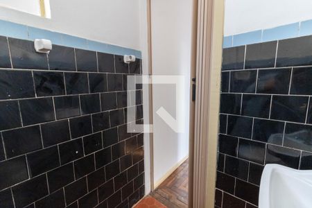 Banheiro de kitnet/studio para alugar com 1 quarto, 40m² em Menino Deus, Porto Alegre
