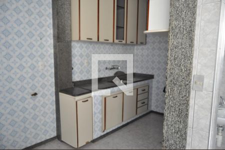 Cozinha de apartamento à venda com 4 quartos, 120m² em Jacaré, Rio de Janeiro