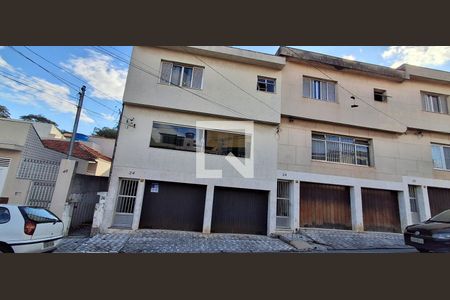 Fachada de casa à venda com 3 quartos, 191m² em Boa Vista, São Caetano do Sul