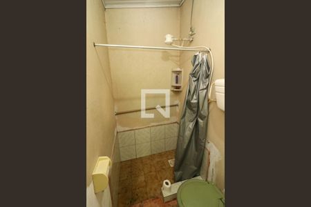 Banheiro 2 de casa para alugar com 4 quartos, 130m² em Menino Deus, Porto Alegre