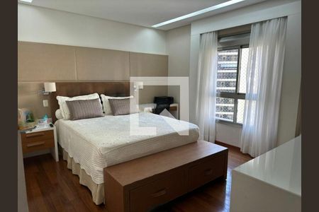 Apartamento à venda com 3 quartos, 212m² em Vila Suzana, São Paulo