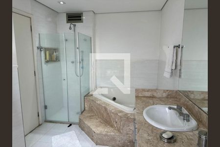 Apartamento à venda com 3 quartos, 212m² em Vila Suzana, São Paulo