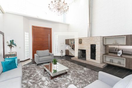 Sala de casa à venda com 5 quartos, 500m² em Chácara das Pedras, Porto Alegre