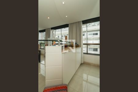 Sala de apartamento à venda com 2 quartos, 121m² em Petrópolis, Porto Alegre