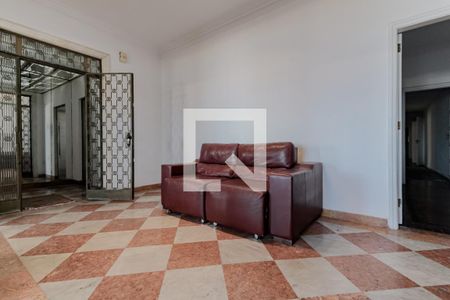 Hall de entrada de apartamento à venda com 4 quartos, 285m² em Copacabana, Rio de Janeiro