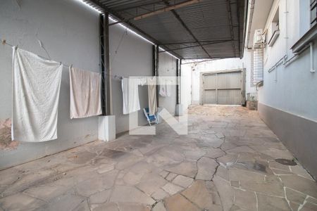 Garagem de casa à venda com 4 quartos, 160m² em Glória, Porto Alegre