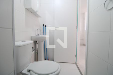 Banheiro de apartamento para alugar com 2 quartos, 32m² em Socorro, São Paulo