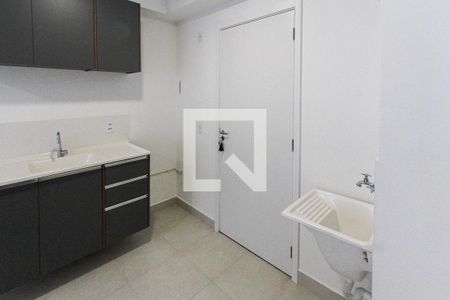 Sala/Cozinha de apartamento à venda com 2 quartos, 32m² em Vila Graciosa, São Paulo