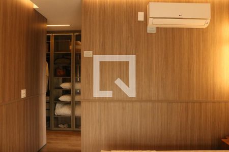 Suíte 1 de apartamento à venda com 3 quartos, 181m² em Perdizes, São Paulo
