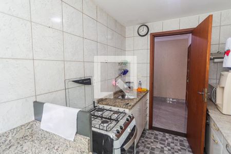 Cozinha de apartamento à venda com 4 quartos, 120m² em Fernão Dias, Belo Horizonte