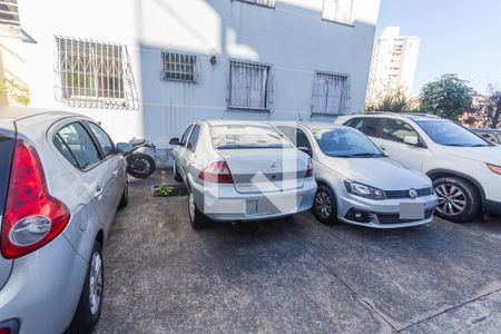 Garagem de apartamento à venda com 4 quartos, 120m² em Fernão Dias, Belo Horizonte