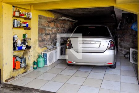 Garagem de casa à venda com 2 quartos, 180m² em Cascata, Porto Alegre