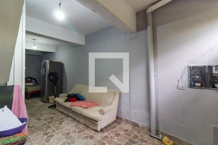 Garagem - Área de serviço de casa à venda com 2 quartos, 35m² em Vila Brasil, São Paulo