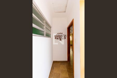 Corredor de casa à venda com 3 quartos, 280m² em Jardim Avelino, São Paulo