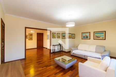 Sala de casa à venda com 3 quartos, 280m² em Jardim Avelino, São Paulo