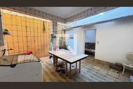 Área de Serviço - Quintal de casa à venda com 3 quartos, 157m² em Parque Erasmo Assunção, Santo André